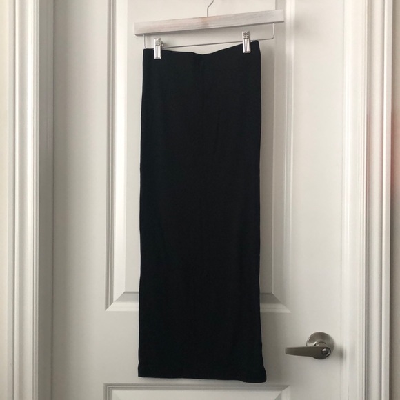 Ribbed long skirt - Picture 2 of 5